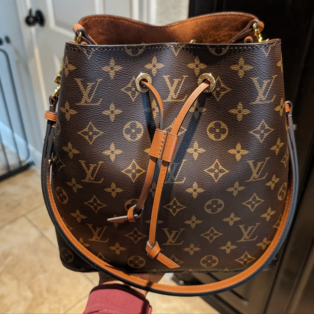 Louis Vuitton LV Canvas Neo Noe Caramel